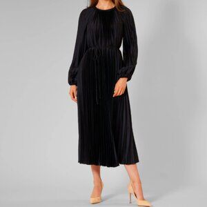 Julia Jordan | Navy Long Sleeve Pleated Dress